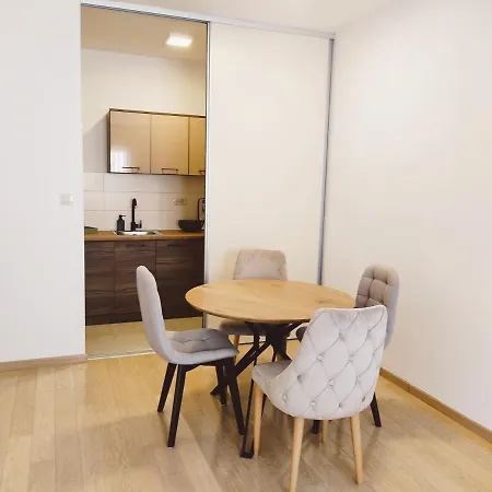 Apartment Aura *