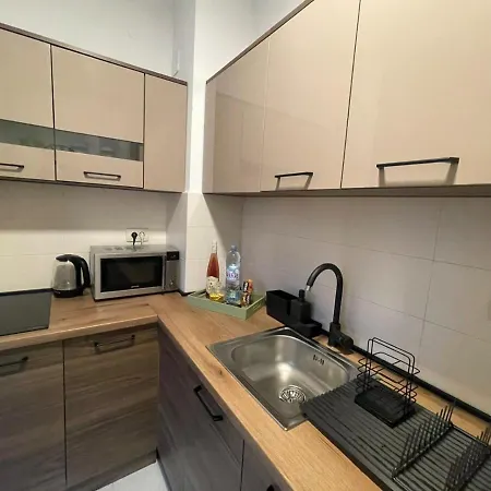 Apartment Aura