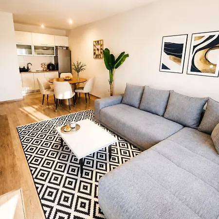 Vista Kvart Near Big Fashion Center Apartamento *